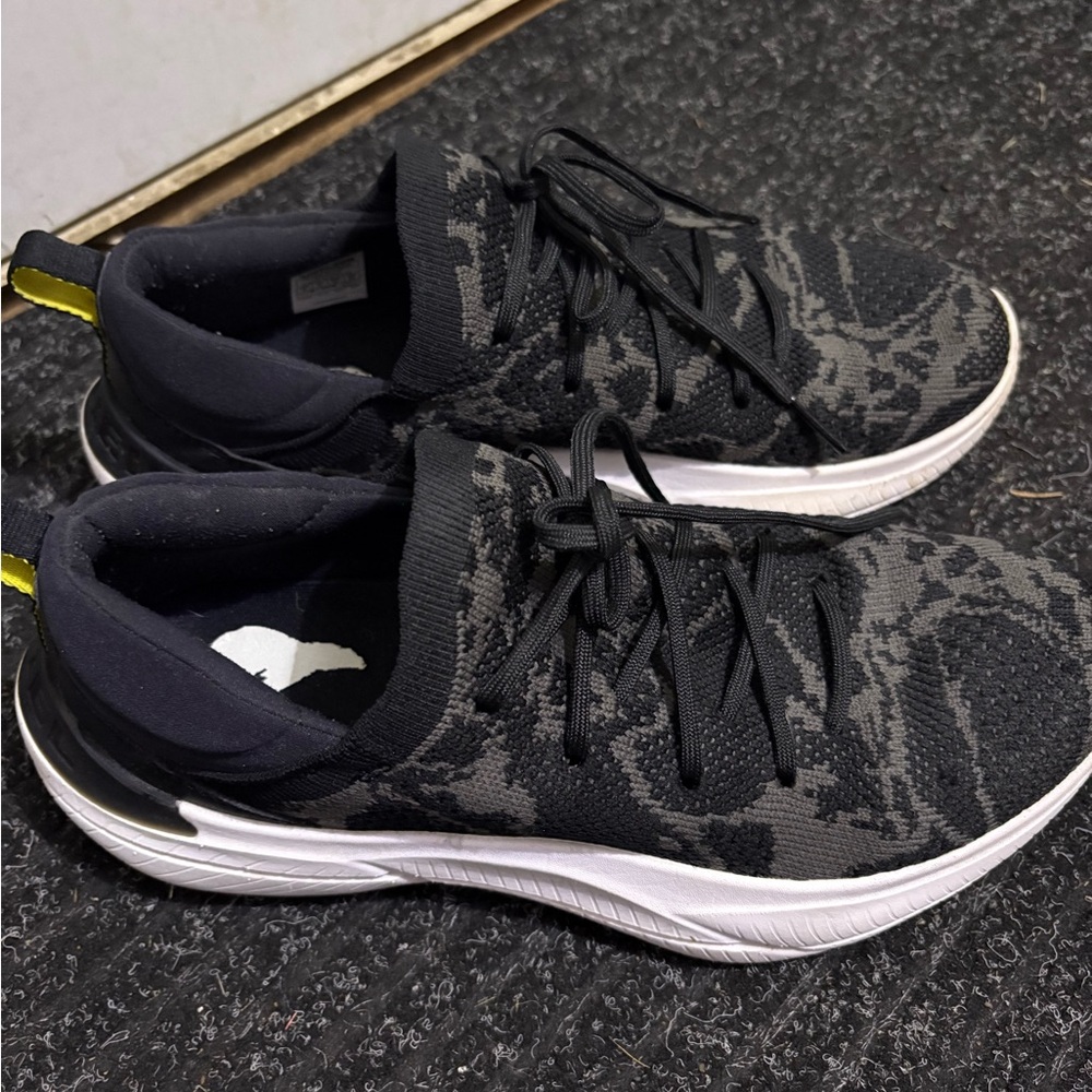 Sorel Black and Gray Women's Sneakers